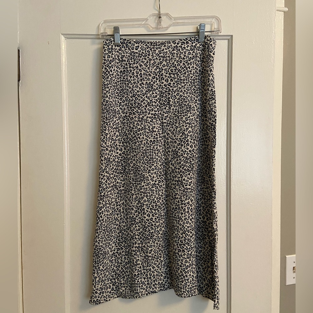 Blue cheetah maxi skirt 💙🖤🤍